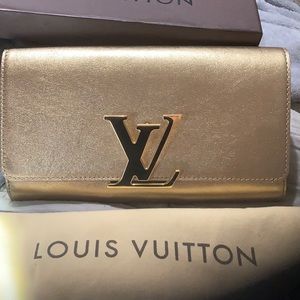 Louis Vuitton EW CUIR DORE clutch AUTHENTIC